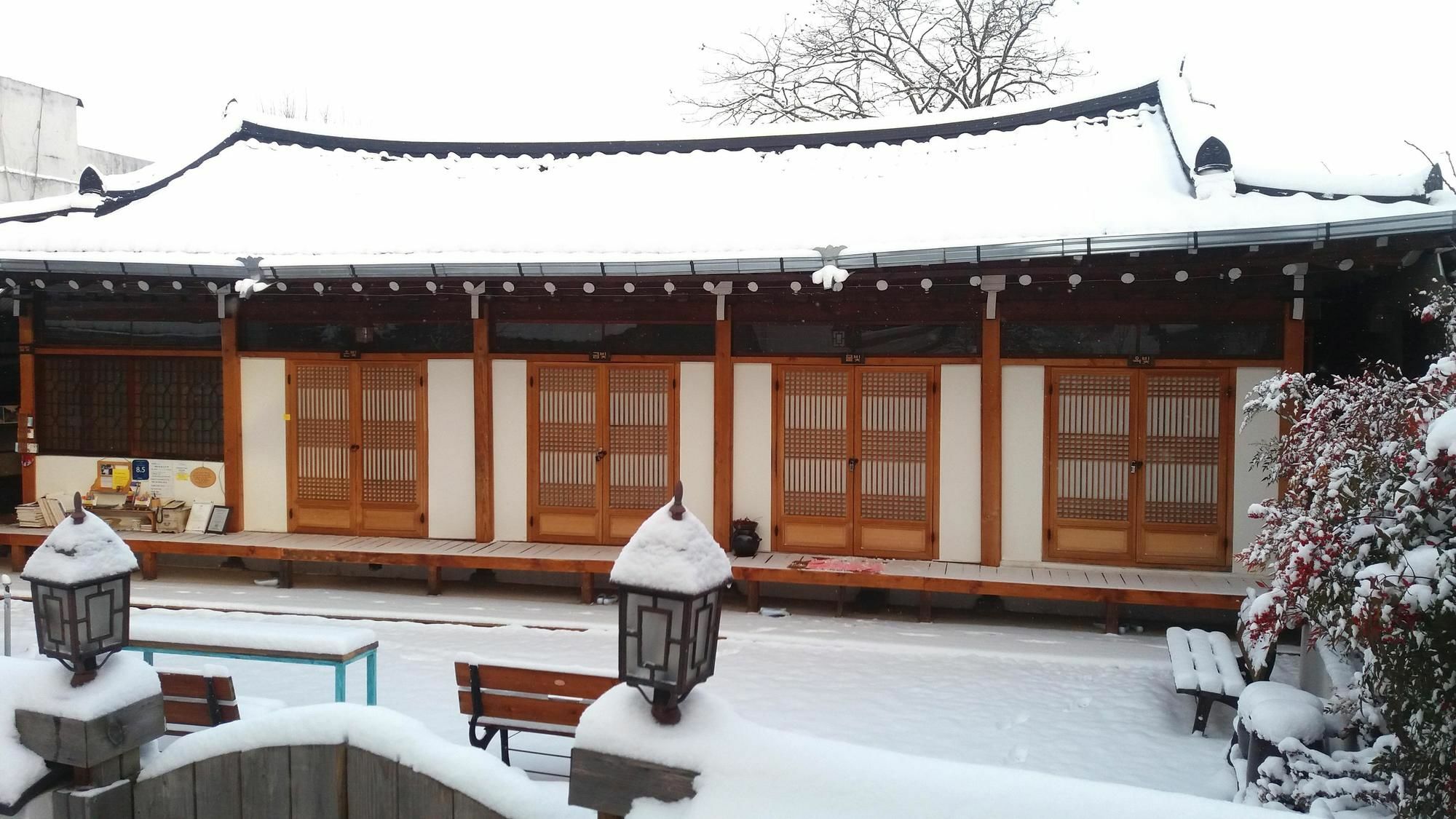 Dukmanjae Hotel Jeonju Luaran gambar